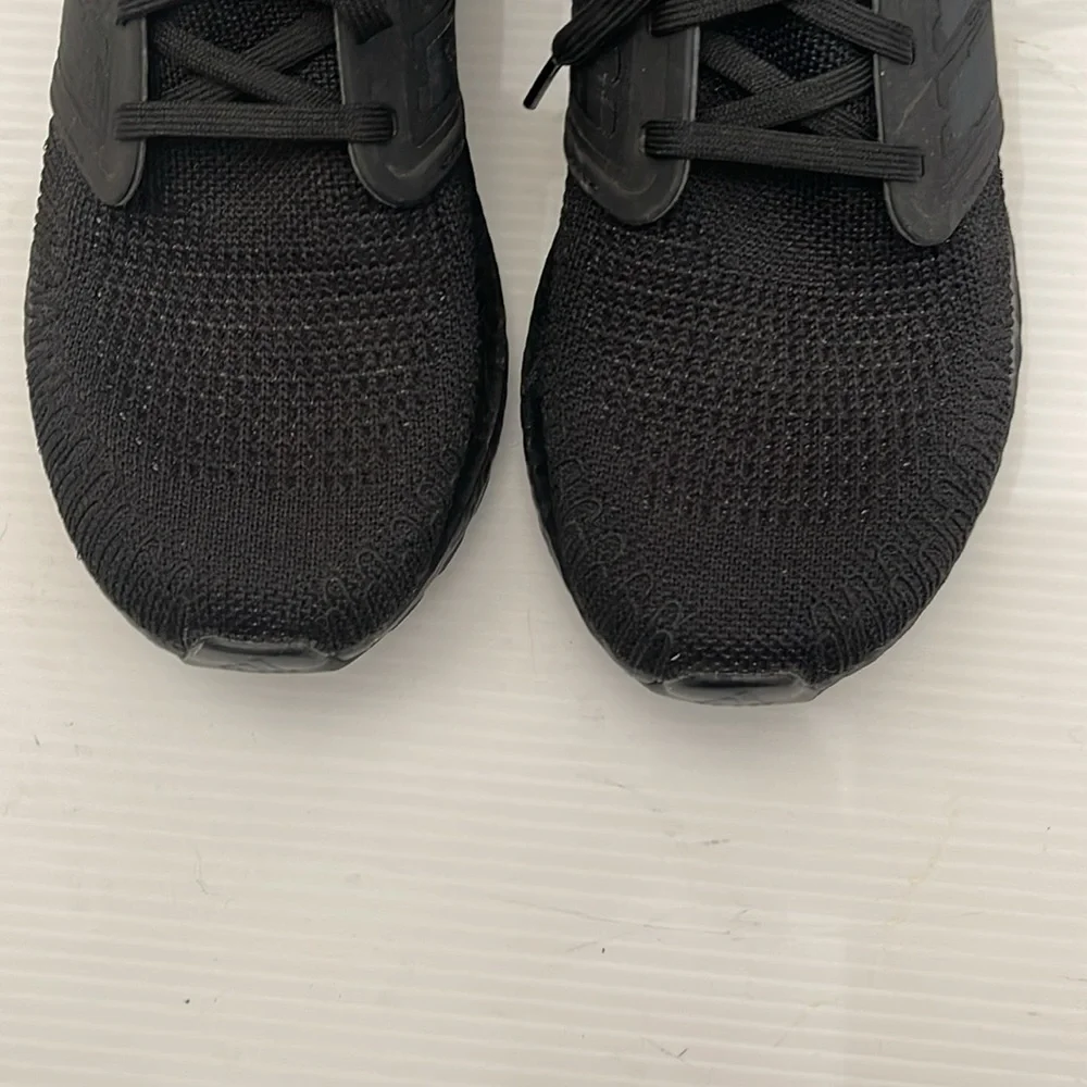 ADIDAS ULTRABOOST RUNNING SNEAKERS MENS SIZE 7.5